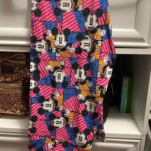 NWOT Lularoe Disney Mickey retro leggings TC